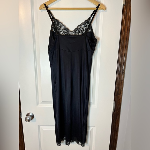 Vintage Vanity Slip Dress - Picture 4 of 8
